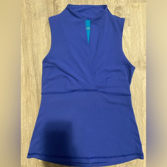 Lululemon workout top - Picture 1 of 5